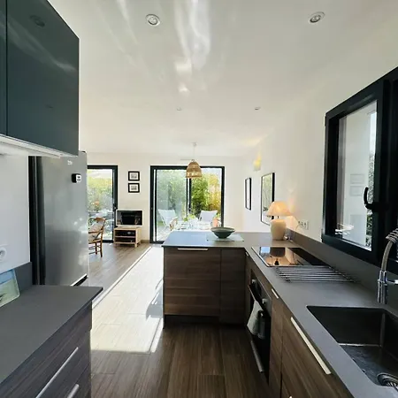 别墅 Ty Kerbihan, Confortable Maison Au Calme, 200m *